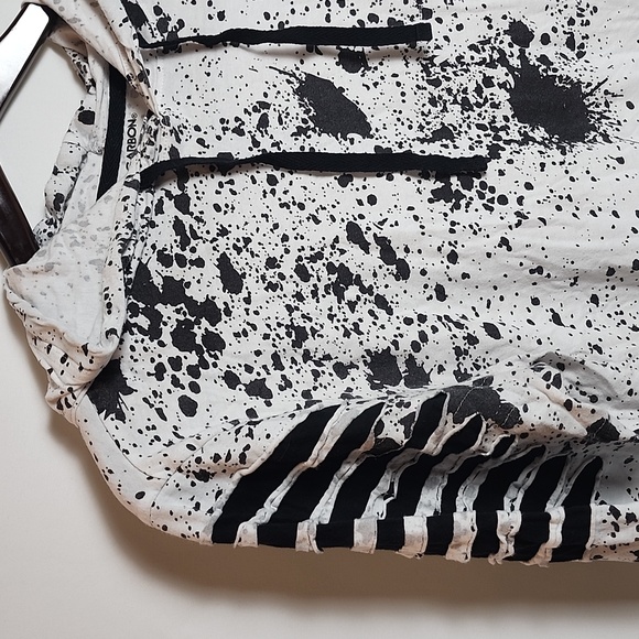 Carbon Large - Picture 9 of 10